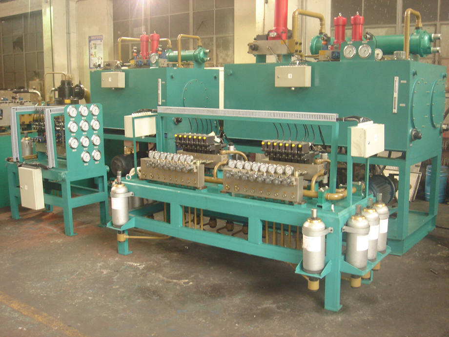 造紙機械液壓系統